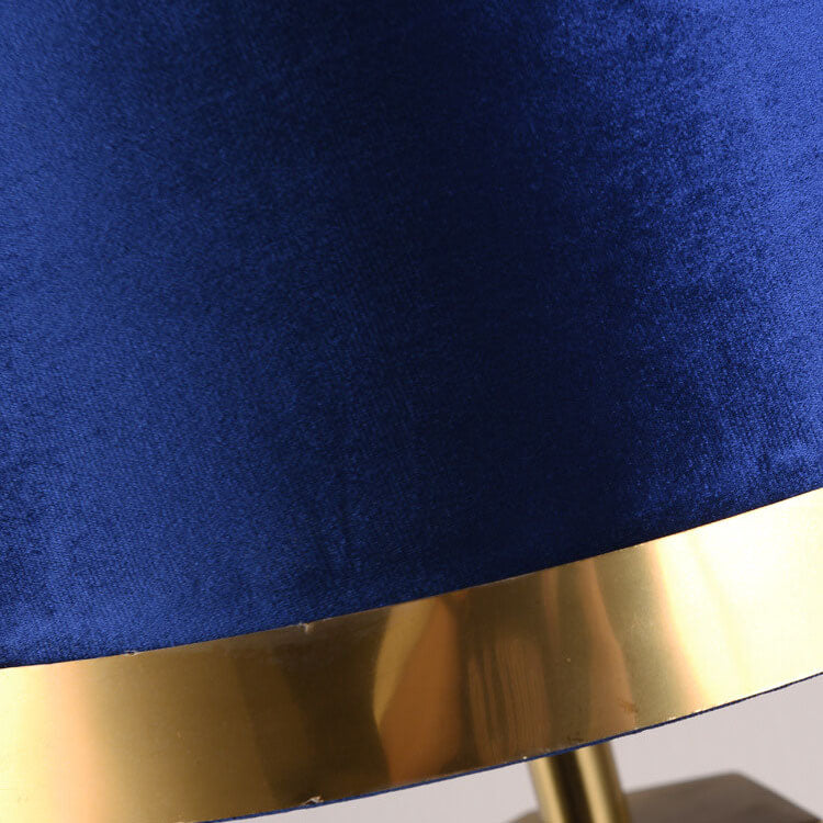 Modern Luxury Fabric Gold Oval Ring Base 1-Light Table Lamp