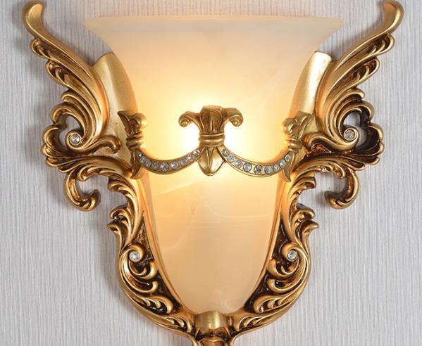 European Retro Flared Carving Resin 1-Light Wall Sconce Lamp