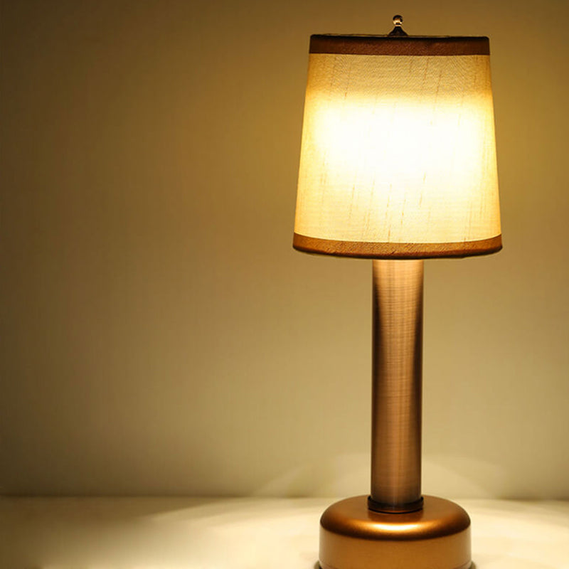 Wiederaufladbare LED-Tischlampe aus Leinen-Eisen im Vintage-Stil