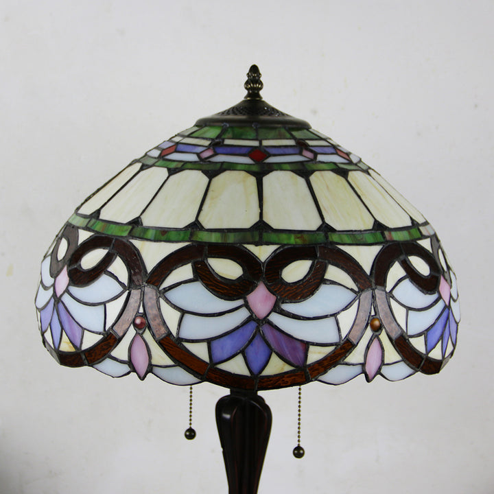 Traditionelle 2-flammige Tiffany-Tischlampe aus Buntglas mit konischem Zugschalter für das Schlafzimmer 