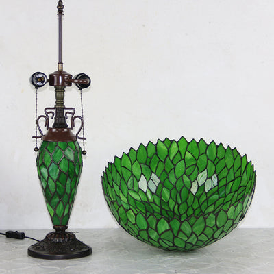 Lampe de table européenne à 2 lumières en forme de dôme hexagonal en vitrail Tiffany 