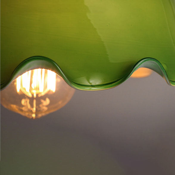 Traditionelle Vintage-Pendelleuchte mit smaragdgrünem Glaskuppelschirm mit gerolltem Rand, 1-flammig, für das Wohnzimmer 