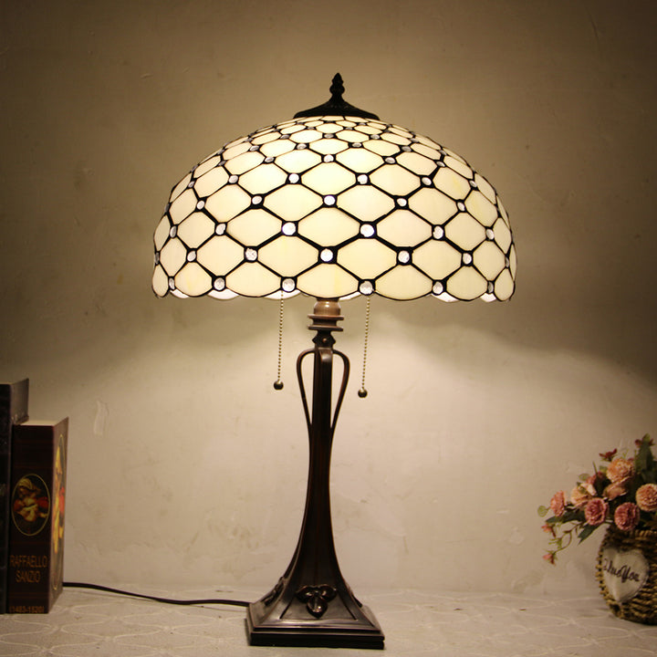 Traditionelle 2-flammige Tiffany-Tischlampe aus Buntglas mit konischem Zugschalter für das Schlafzimmer 