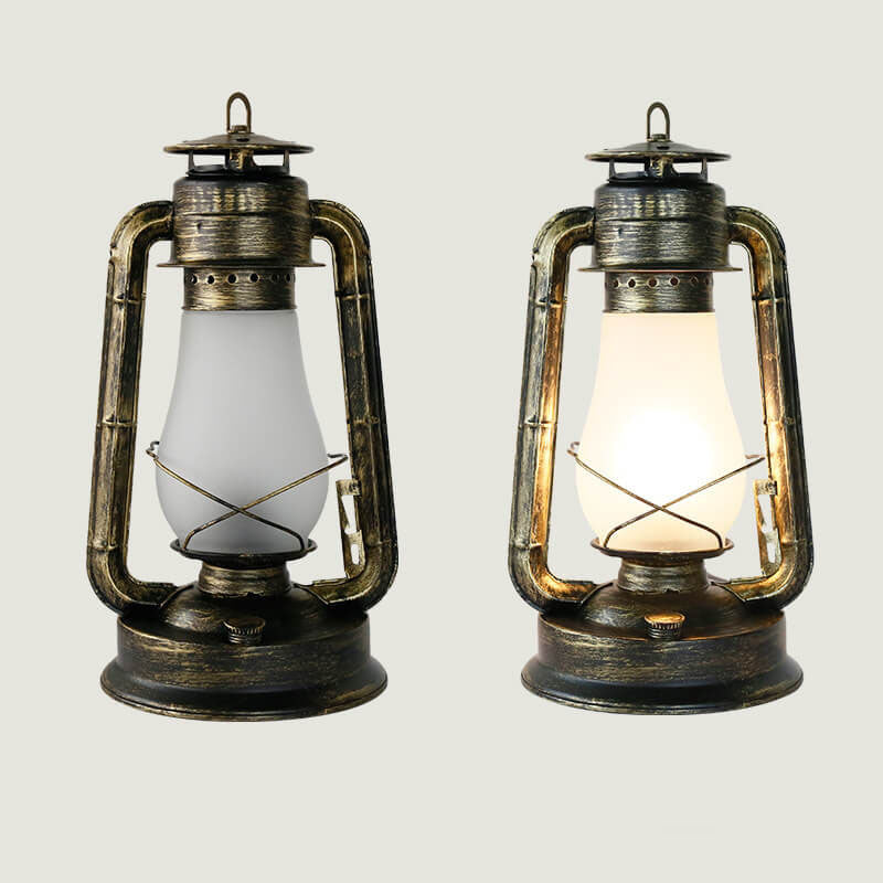 Vintage Kerosene Oil Lamp Lantern 1-Light Table Lamp