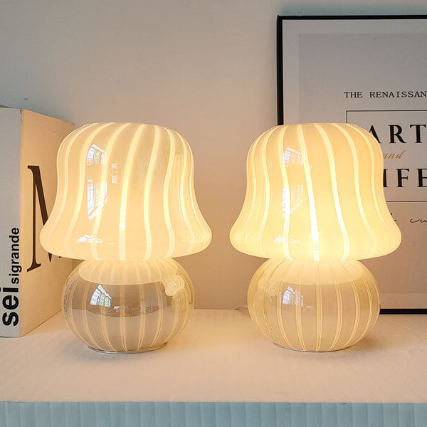 Französische Creme Handgefertigte Glas Pilz 1-Licht Tischlampe 
