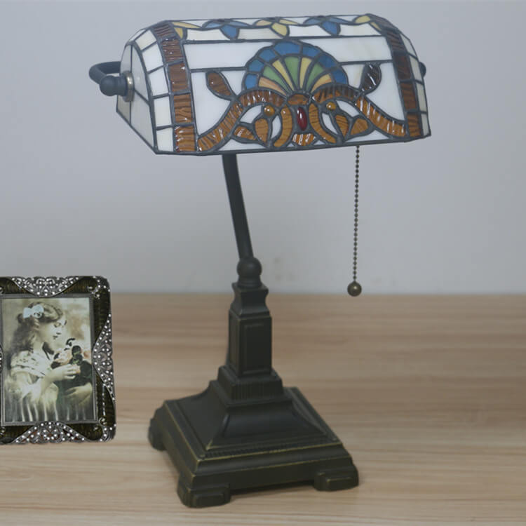 Vintage Stained  Glass 1-Light Zipper Switch Table Lamp