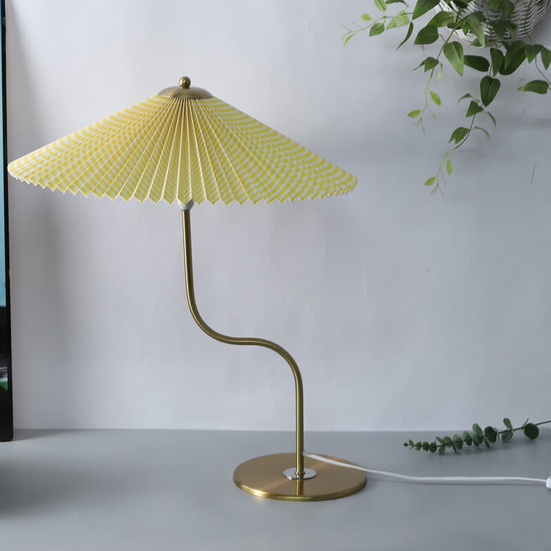 Retro Faltenschirmförmige 1-Licht Dekorative Tischlampe 