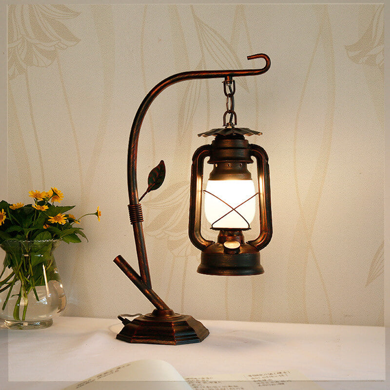 Vintage Antique Kerosene Lamp 1-Light Table Lamp
