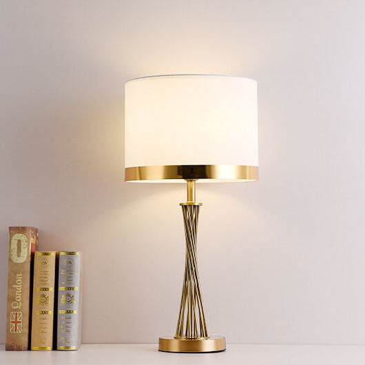 Nordic Fabric Gold Linear Base 1-Light Tischlampe 