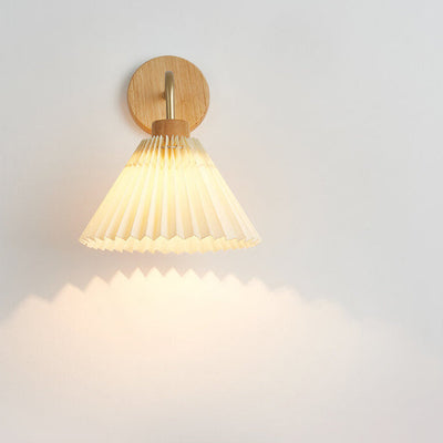 Moderne, minimalistische, plissierte Regenschirmschirm-Wandleuchte mit 1 Licht 