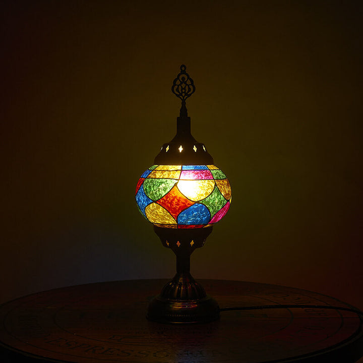 Lampe de table vintage turque en fer émaillé teinté à 1 lumière 