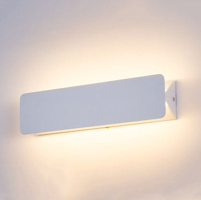 Einfache rechteckige 1-Licht-LED-Wandleuchte aus Aluminium 