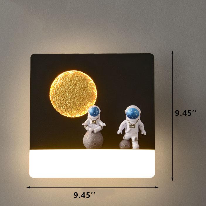 Creative Astronaut Resin Acrylic 1-Light LED Circle Wall Sconce Lamp