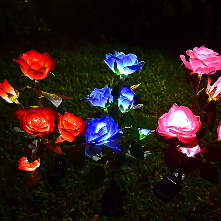 Moderner Solar-Rosenstrauß 5 Kopf LED Outdoor Garten Dekorative Boden-Einsteck-Landschaftsbeleuchtung 