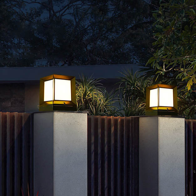 Simple Square LED Solar Outdoor Waterproof Lawn Fence Lamp