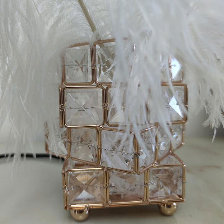 Lampe de table décorative à 1 lumière avec cube en cristal créatif et plume d'autruche 