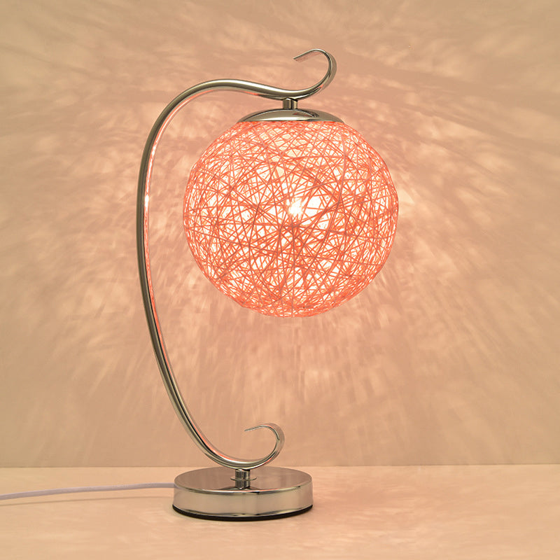 Modern Metal Shade Round Shape LED Creative Table Lamp