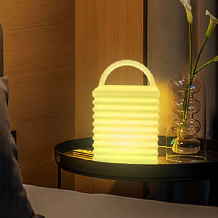 Lampe de table décorative LED colorée portative carrée créative de PE 