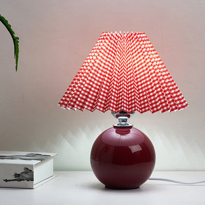 Nordic Minimalist Ceramic Pleated 1-Light Table Lamp