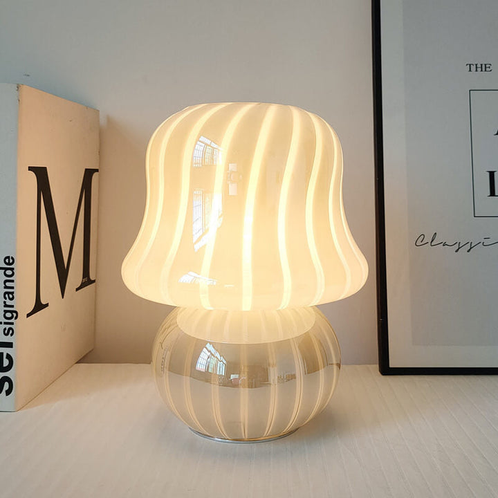 Französische Creme Handgefertigte Glas Pilz 1-Licht Tischlampe 
