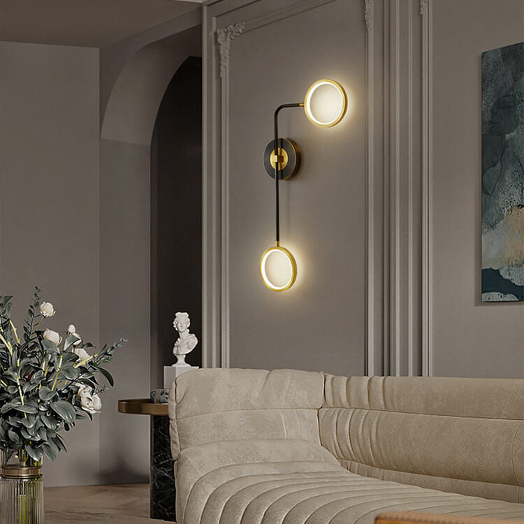 مصباح حائط LED صناعي بتصميم عصري من النحاس مع قضيب طي وحلقة 