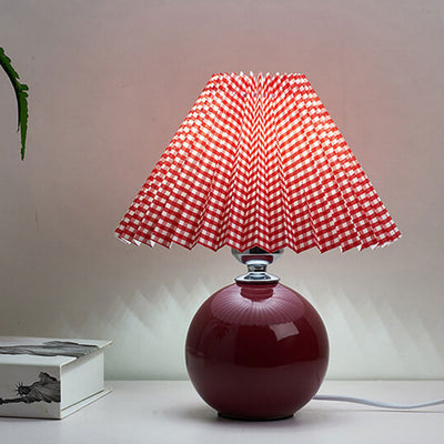 Nordic Minimalist Ceramic Pleated 1-Light Table Lamp