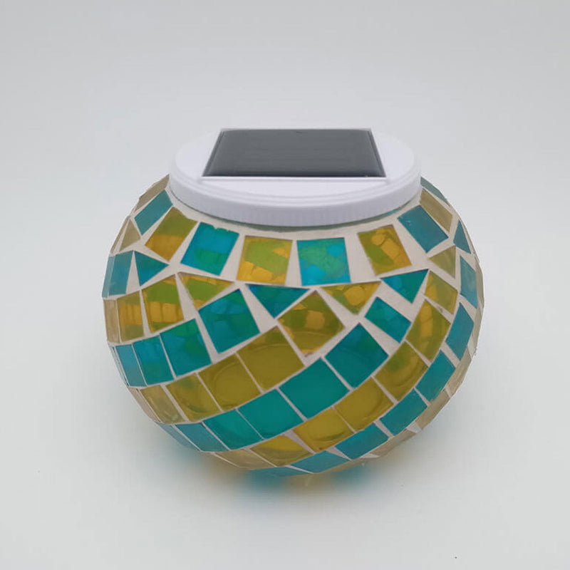 Lumière décorative extérieure LED avec design en spirale de motif de vitrail créatif solaire 
