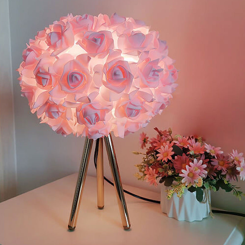 Nordic Creative Rose Metal LED Table Lamp