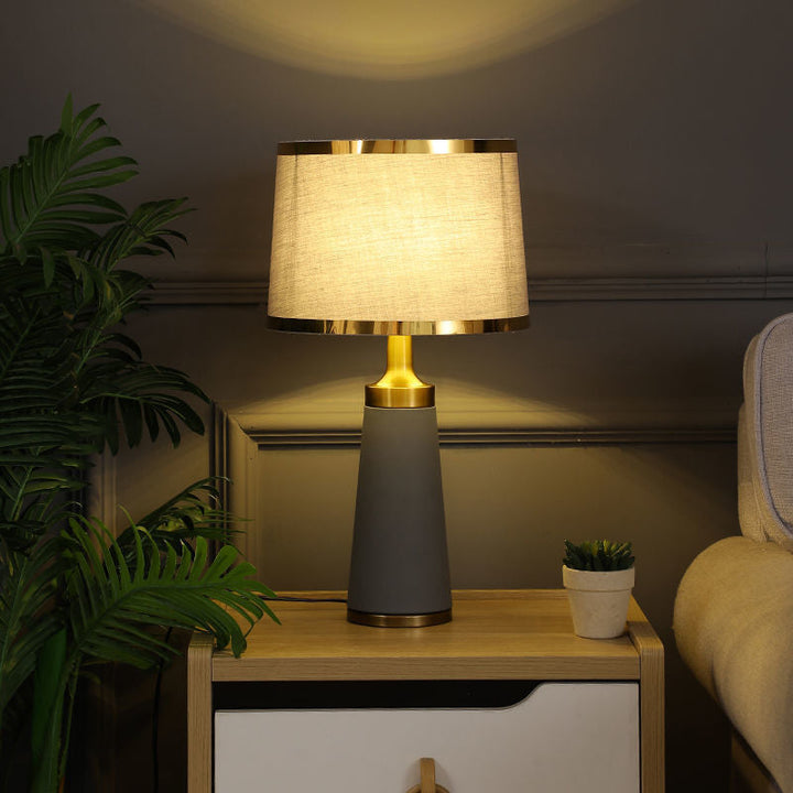 Lámpara de mesa táctil con regulador de intensidad Nordic Fabric Column 1-Light 