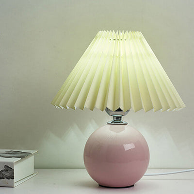 Nordic Minimalist Ceramic Pleated 1-Light Table Lamp