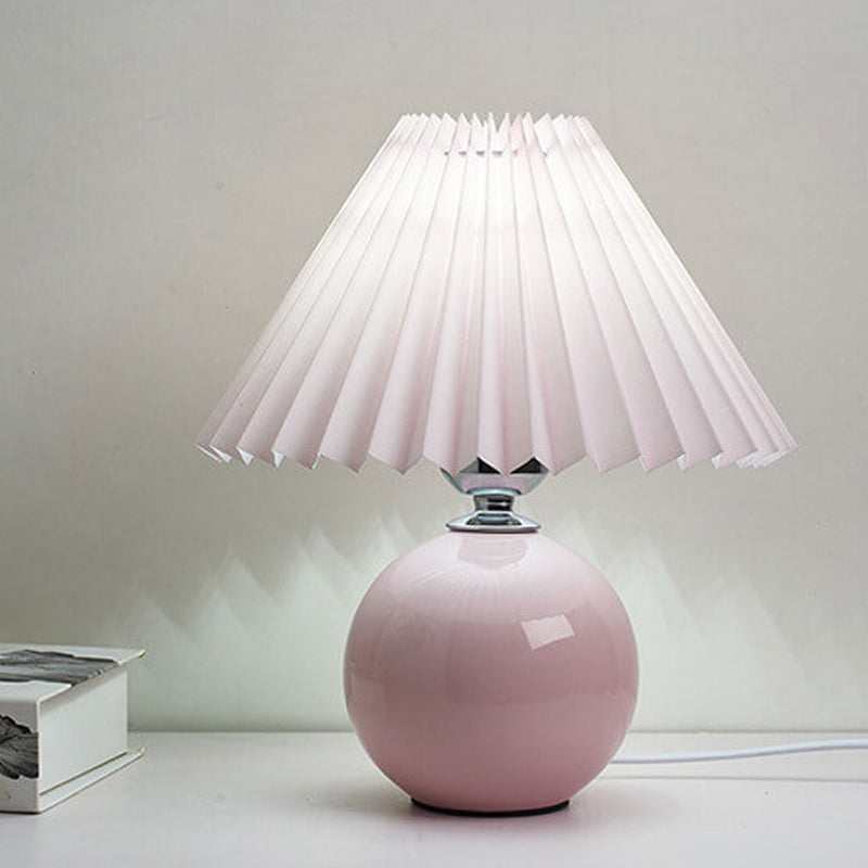 Nordic Minimalist Ceramic Pleated 1-Light Table Lamp