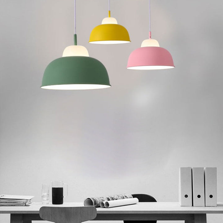 Moderne minimalistische 1-flammige Pendelleuchte aus Macaron-Eisen 