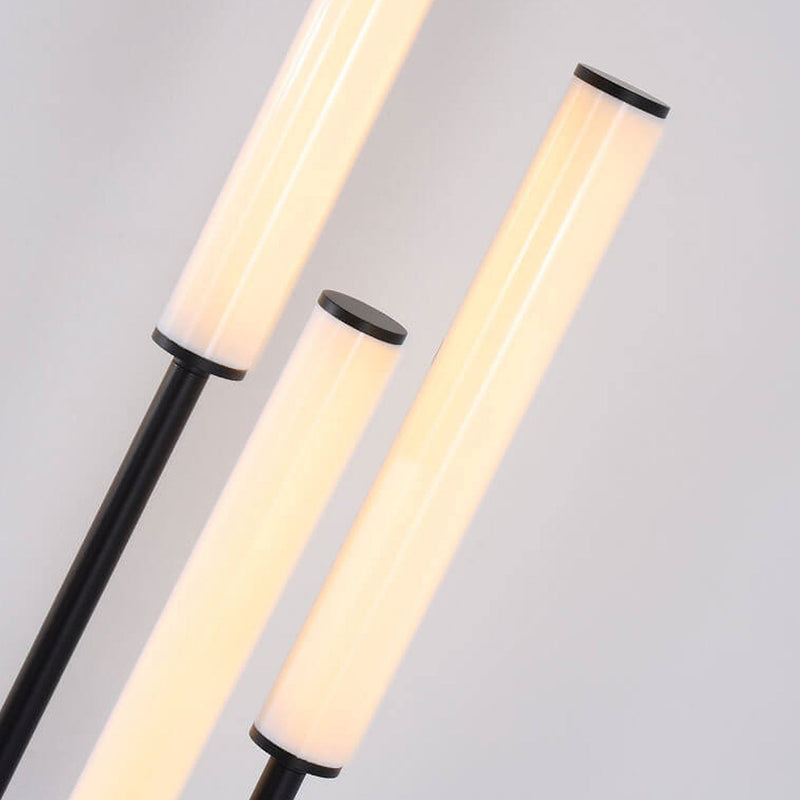 تصميم حديث بسيط لمصباح أرضي طويل بثلاثة أضواء LED 