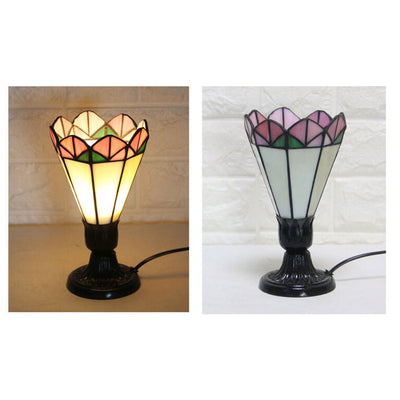 Retro Tiffany Creative Flower Design 1-Licht-Tischlampe 