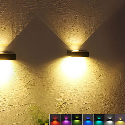 Lampe applique murale LED étanche moderne pour patio avec double tête carrée solaire extérieure 