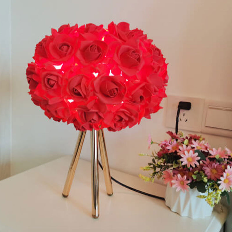 Nordic Creative Rose Metal LED Table Lamp