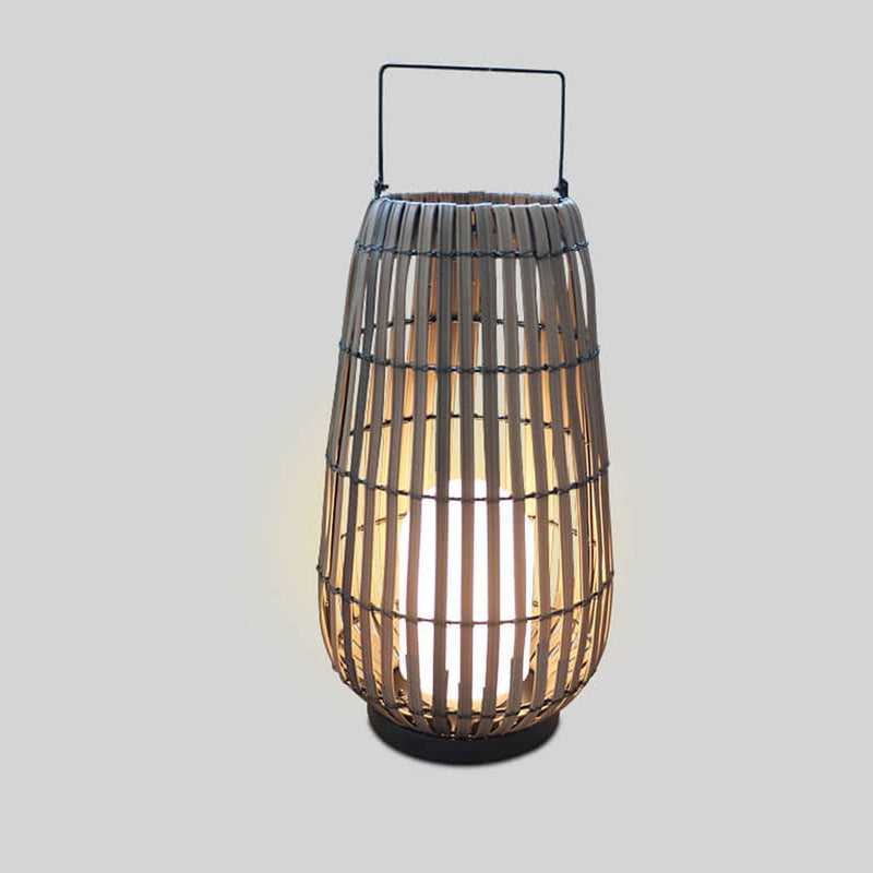 Moderne Rattan Weaving Oval Cage Outdoor Patio wasserdichte Stehlampe