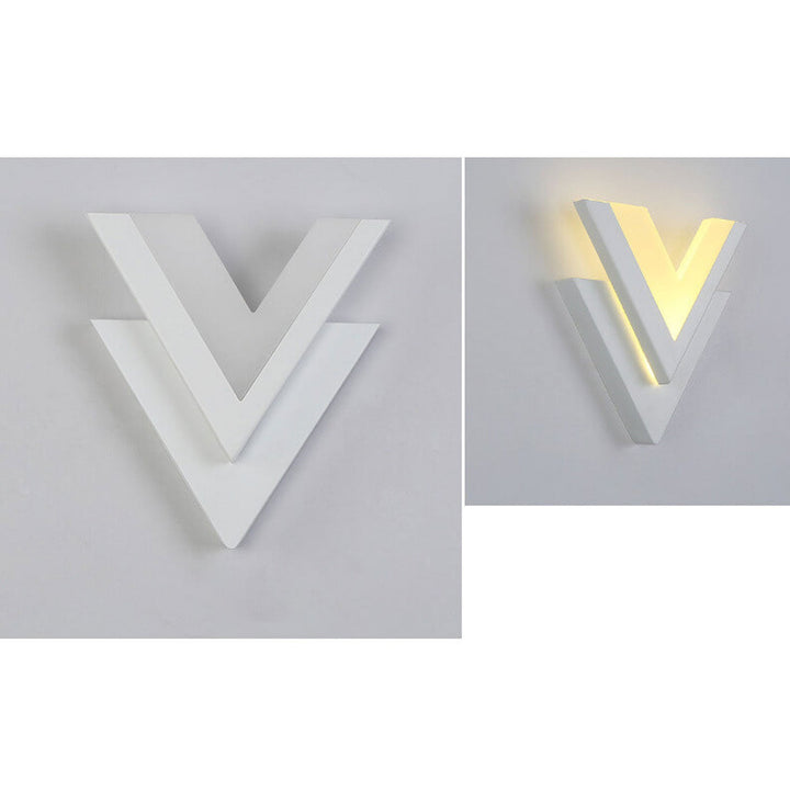 Aplique de pared LED en forma de V de hierro y acrílico de estilo minimalista moderno 