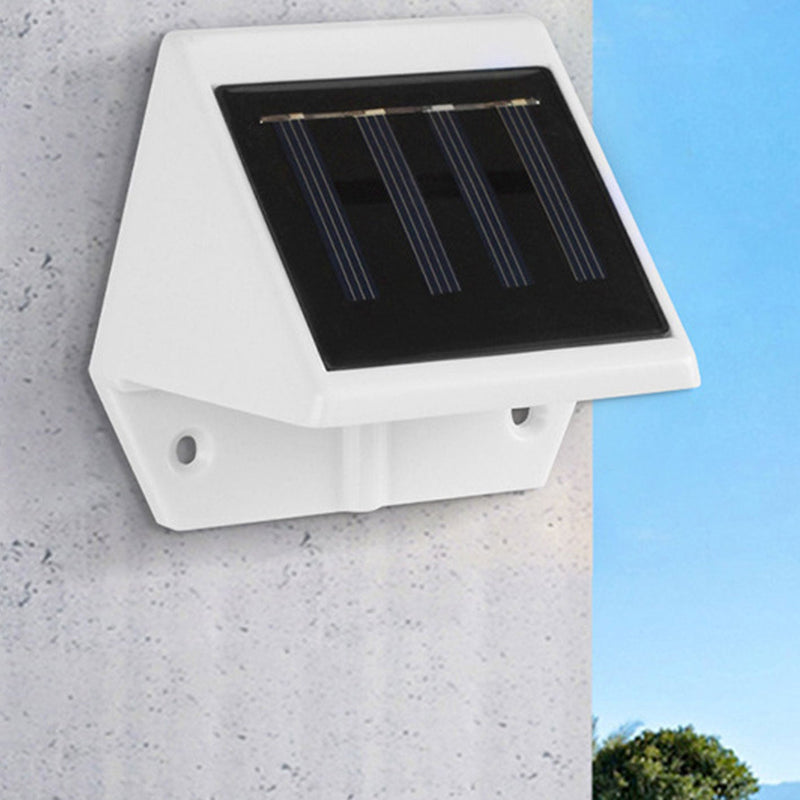 مصباح حائط شمسي LED بلاستيكي مقاوم للماء للاستخدام الخارجي 