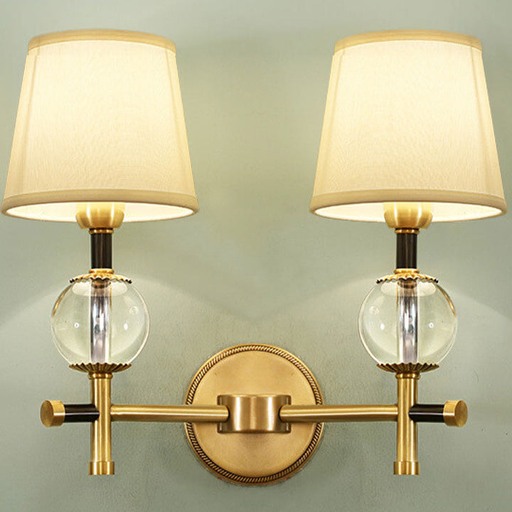 Applique murale en laiton américain moderne 1/2 lumière avec tissu 