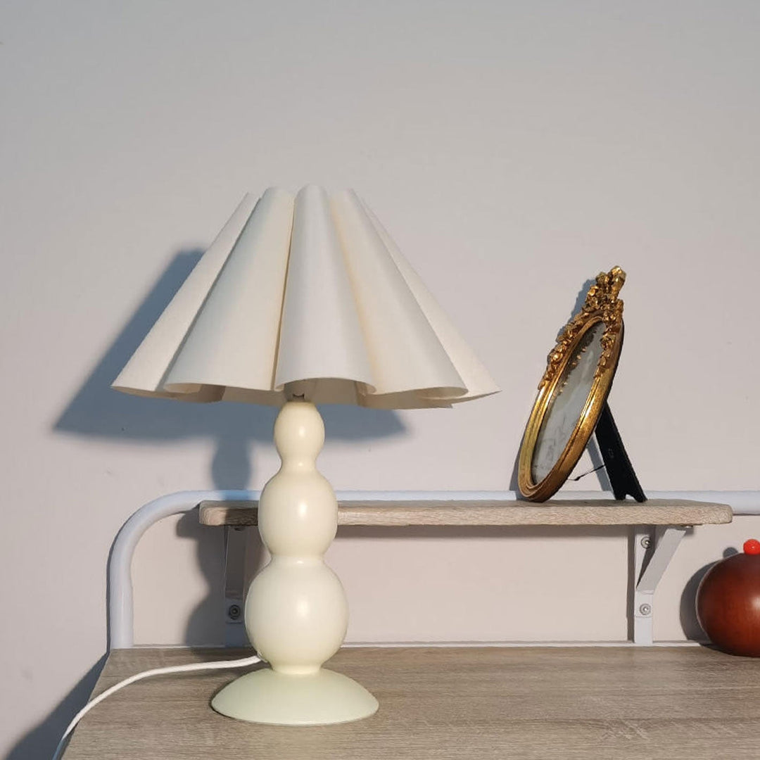 Vintage Petal Faltenstoffschirm Kürbisfuß 1-Licht Tischlampe 