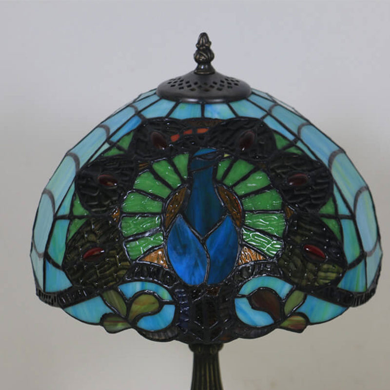 Europäische Tiffany Green Peacock Buntglas 1-Licht-Tischlampe