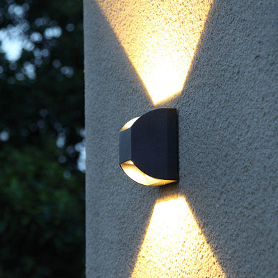 Modern Minimalist Creative Waterproof LED Outdoor Patio Wall Sconce Lamp