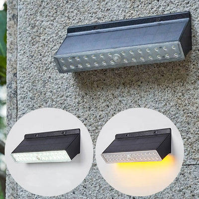 Einfache schräge quadratische LED-Solarwandleuchte für den Außenbereich