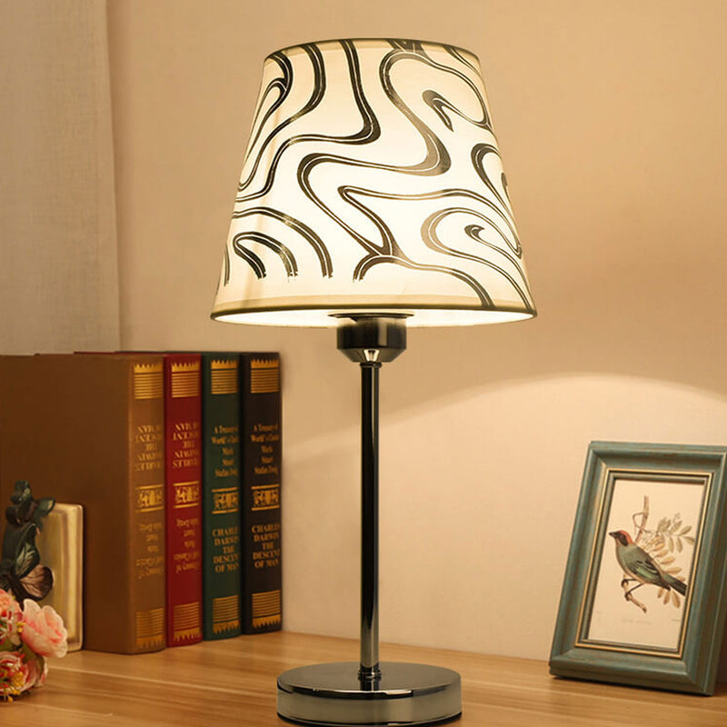 Lampe de table européenne rétro en tissu à 1 lumière 