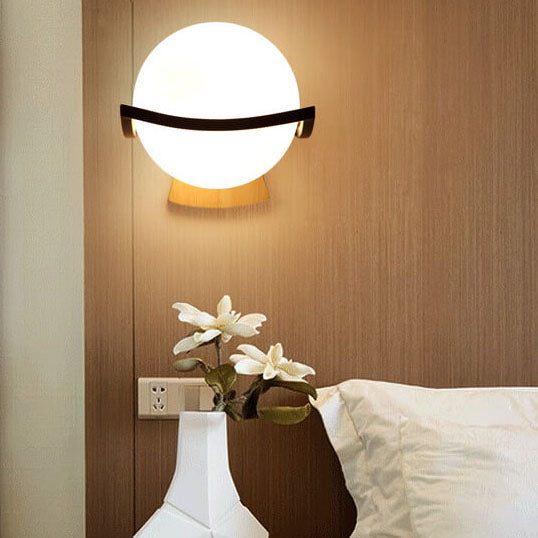 Glaskugel 1-Licht Holzsockel Wandleuchte mit Arm 