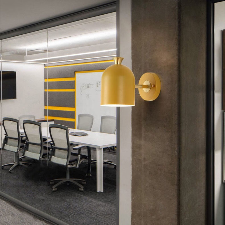 Aplique de pared de 1 luz con pantalla cilíndrica de metal Macaron moderno 