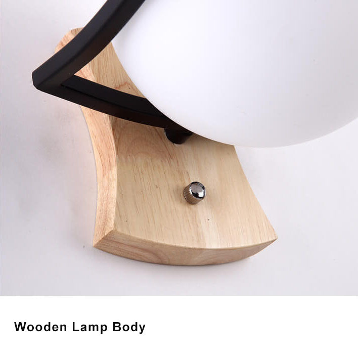 Glaskugel 1-Licht Holzsockel Wandleuchte mit Arm 