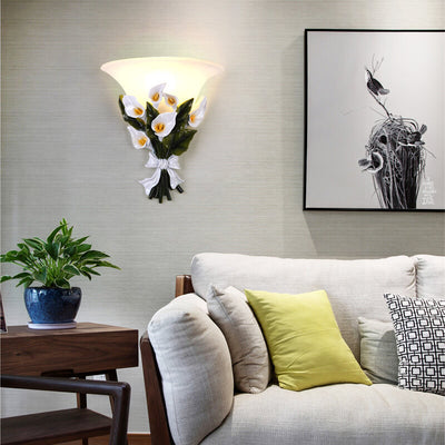 Bouquet of Flowers Shape 1-Light Armed Sconce Lamp