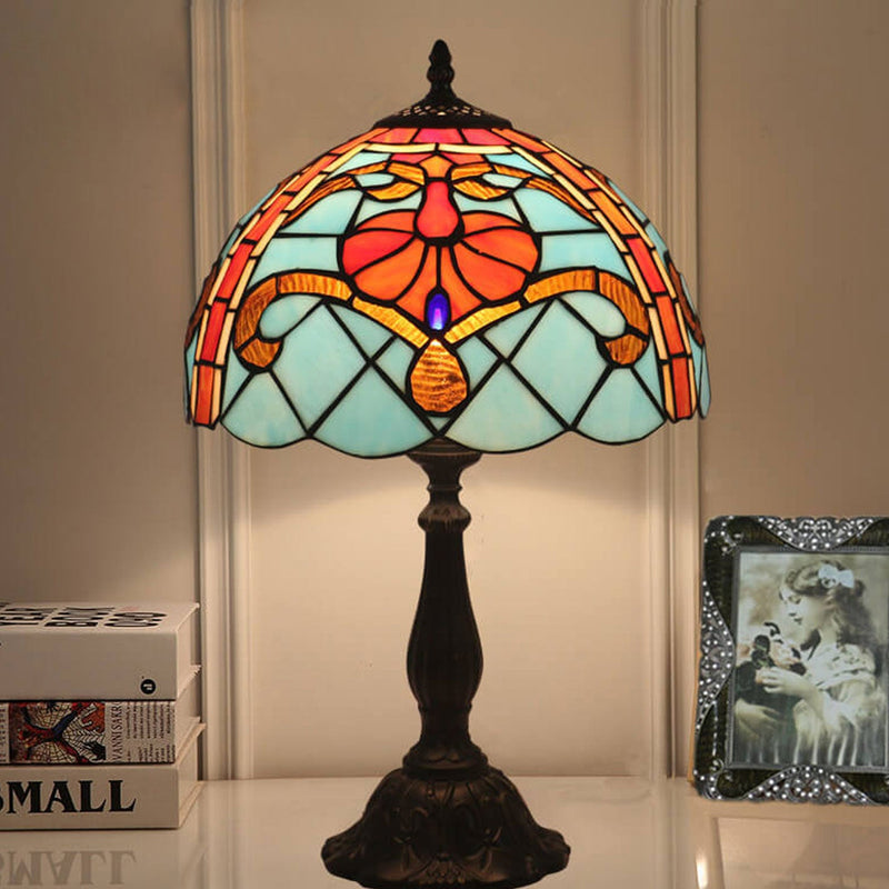 Lampe de table méditerranéenne à 1 lumière en verre Tiffany européen 